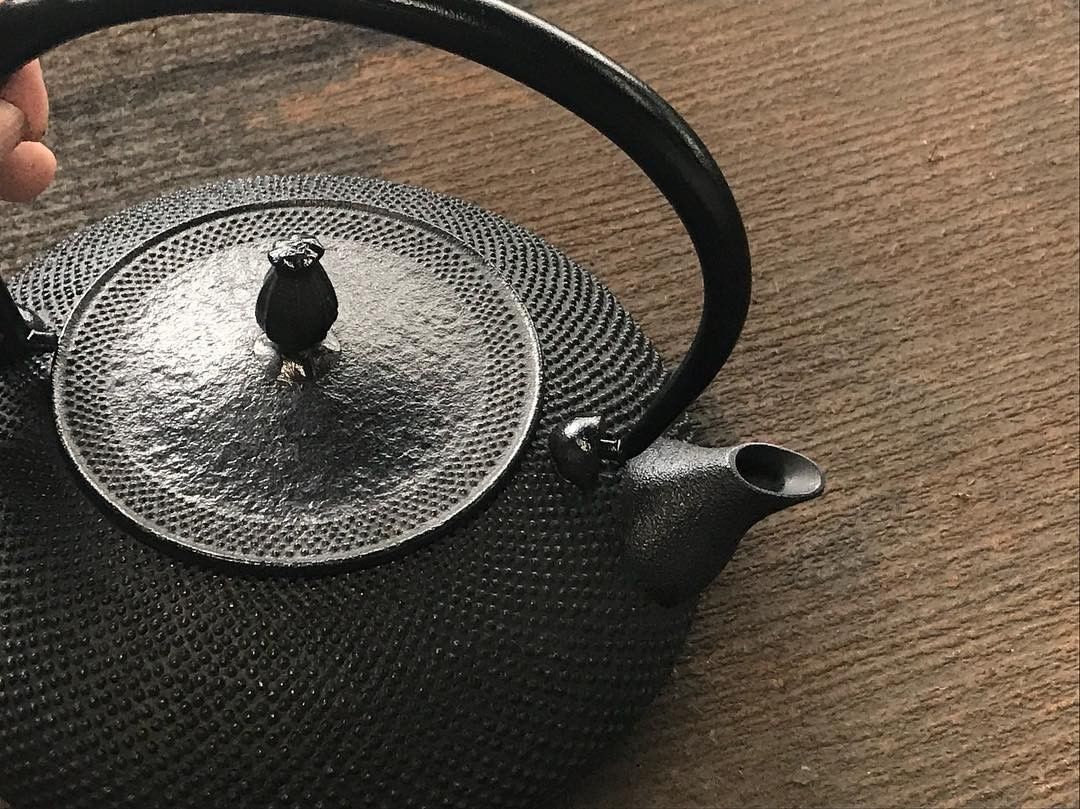 やかんとおすすめの南部鉄器の鉄瓶